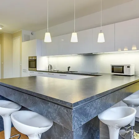 Flats For Rent - Szafarnia Marina Apartman *